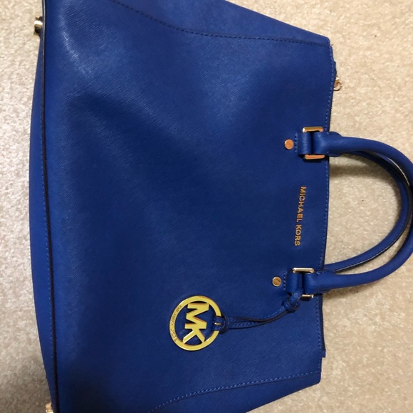 Michael Kors bag for office used once - Picture 2 of 2